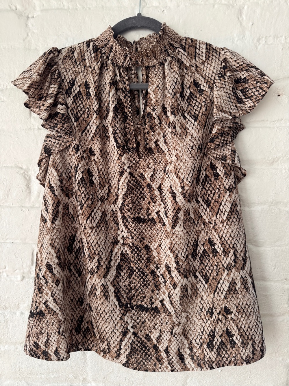1.STATE Snake Print Smocked Neck Ruffle Sleeve Blouse Medium